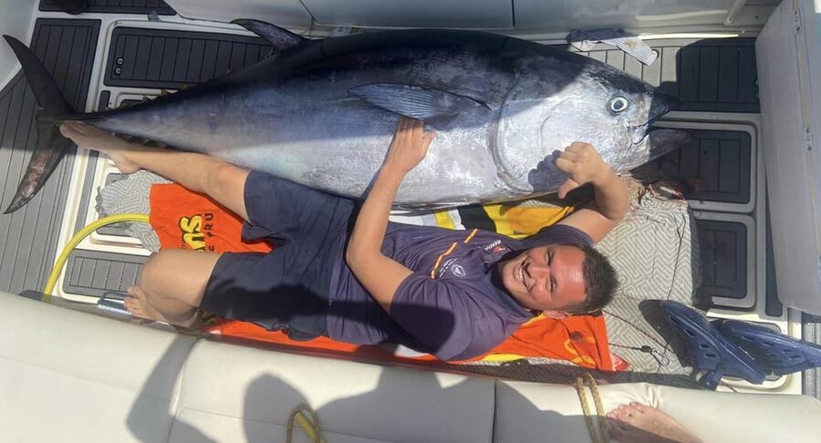 Fuengirola: 4h Trolling Fishing Trip with Snacks and Drinks - What you can catch off Fuengirola (and why dorado is the bonus)