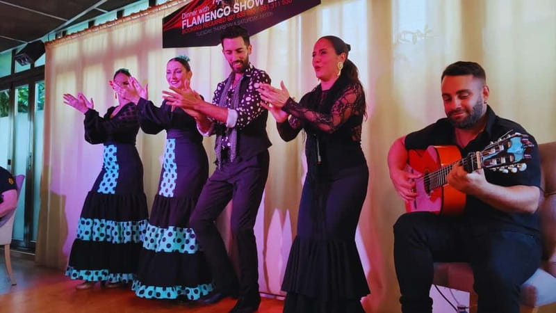 Fuengirola: Flamenco Show & Dinner at Tipi Tapa, near Mijas - Seats and sightlines: why booking order can change everything