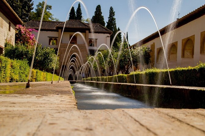 Full Day Tour of The Alhambra from Malaga - From Malaga to Granada: what your day really looks like