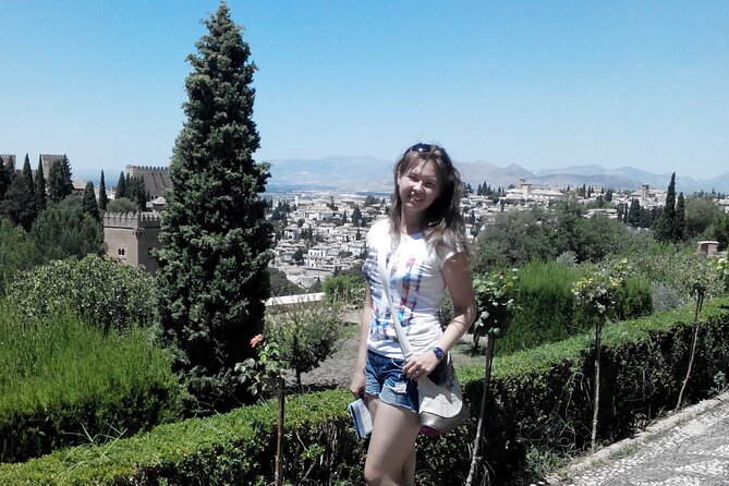 Full-Day Trip to Granada from Malaga with Private Guide - Price and logistics value: why $439 can make sense