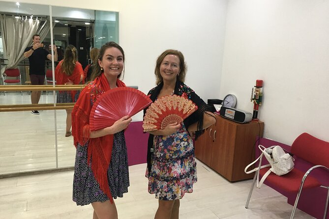 Fun, fast, flamenco: learn to dance flamenco rumba in 45 minutes - Find the studio: Calle Sta. María and the Plaza de la Constitución area