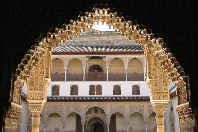 Granada Full Day Tour From Malaga - Transport and group size: small wins, and occasional friction