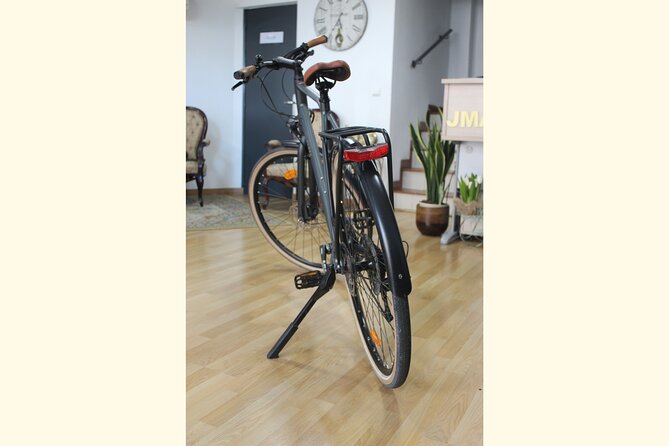 Gravel Bike rental in Malaga - Your one-day plan: from shop setup to a relaxed return