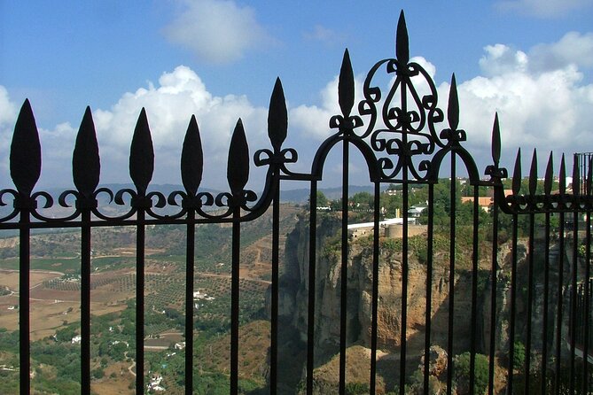 Guided tour of Ronda with an official guide - New Bridge (Puente Nuevo): The Monument You Came For