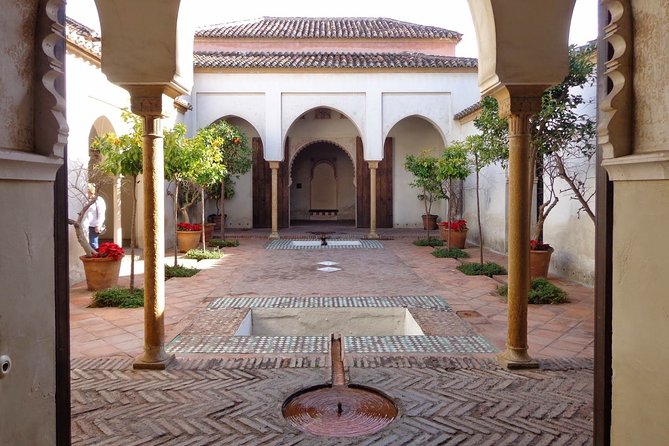 Guided visit to the Roman Theater and Alcazaba in Malaga - Teatro Romano de Málaga: A Short, Focused Start That Sets the Stage