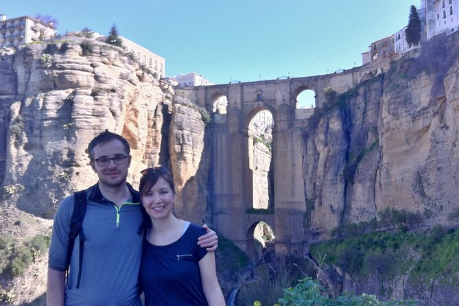 Hiking - Montejaque to Ronda - 11km Moderate - Montejaque to Ronda: A moderate 11km hike with a famous bridge moment
