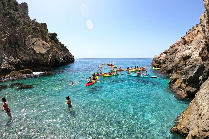 Kayak and Snorkeling Excursion in Maro Cerro Gordo Cliffs - From AWA La Herradura to the Water: Meet-Up and Pacing