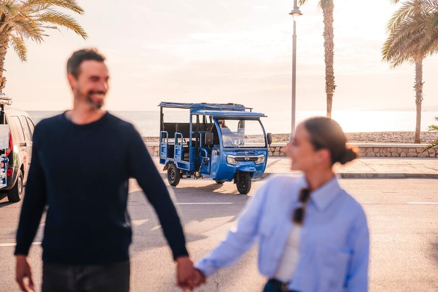 Málaga 1-hour by TukTuki: Essential and Private Tour - Stop-by-Stop: Malagueta Coast to Gibralfaro Panorama Time