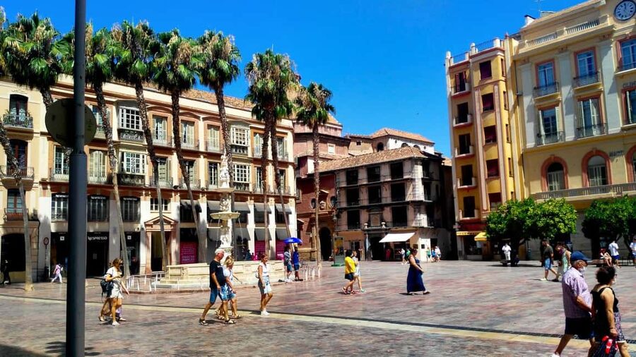 Málaga: 2h Walking Historical Tour–Art, Culture and Legends - Atarazanas Market: The Former Shipyard Now Feeding the Present