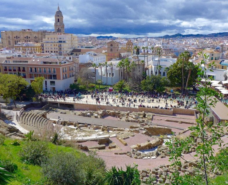 Malaga: Alcazaba and Roman Theatre Private Tour With Tickets - Key things that make this tour worth your time