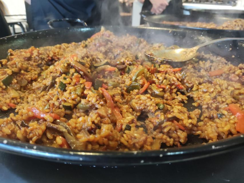 Malaga: Authentic Paella Cooking Class with Sangría - Olive oil tasting: the quick skill lesson people remember