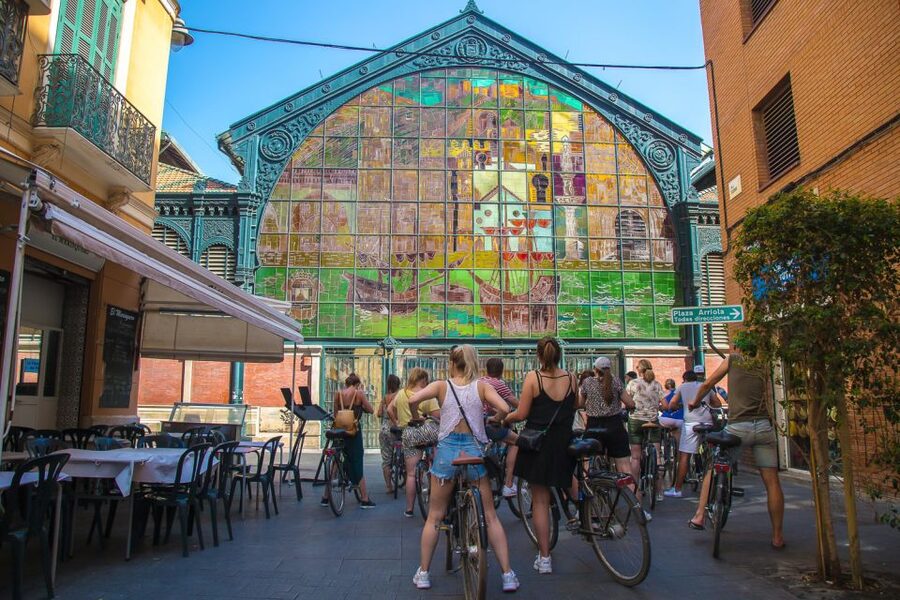 Malaga Bike Tour - Old Town, Marina & Beach - Castle Gibralfaro and the Viewpoints That Make the City Feel Big