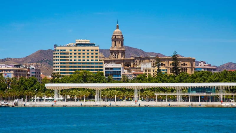 Malaga: Castle Hill and Fisherman Village E-Bike Tour - The E-bike setup and what 3 hours feels like in real life
