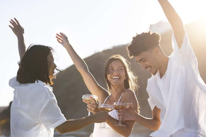 Malaga: Catamaran Sunset or Night Cruise w/ Live DJ & Drink - Catamaran Mundo Marino: where you should sit for your vibe