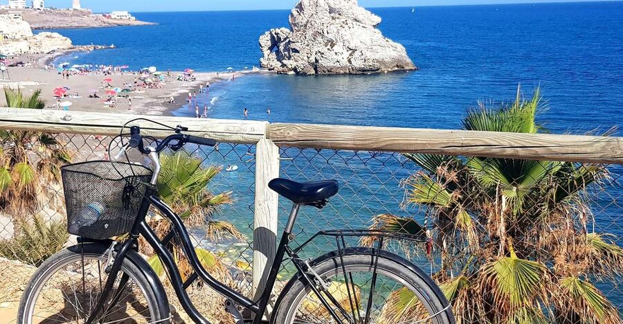 Malaga: City Bike Rental with Self-Guided Cycling Route - The Meeting Point That Keeps You Moving