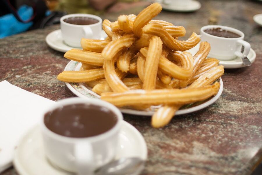 Malaga: City Center Walking Tour with Tapas Food Tastings - Getting oriented: start at Plaza de Merced