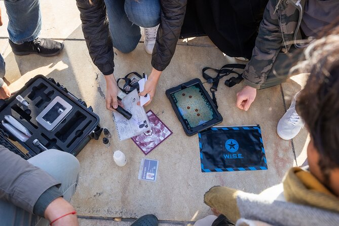Malaga city game: Operation Mindfall - Augmented reality in the real streets of Malaga