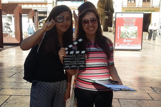 Málaga Crime Investigation Tour - How the Clues Work: GPS Stops, Hidden Boxes, and Hint Calls