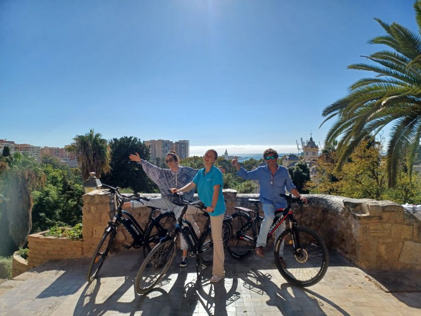 Málaga E-Bike Tour with Full Day Rental - Meeting in Soho: start where the city feels real