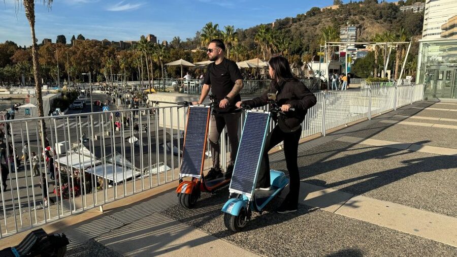 Malaga: Explore Malaga on a Electric Scooter - Meeting at 2WheelsTours Malaga: Close to El Corte Inglés and Bike Lanes