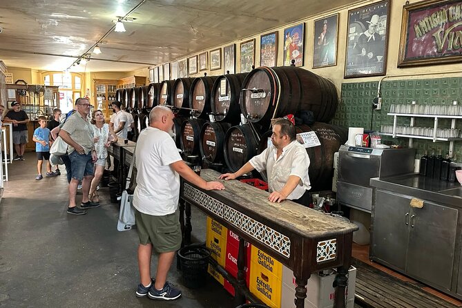Malaga Food Walking Tour with Atarazanas Market Visit - Photo stops outside iconic buildings: when sightseeing fits the food crawl