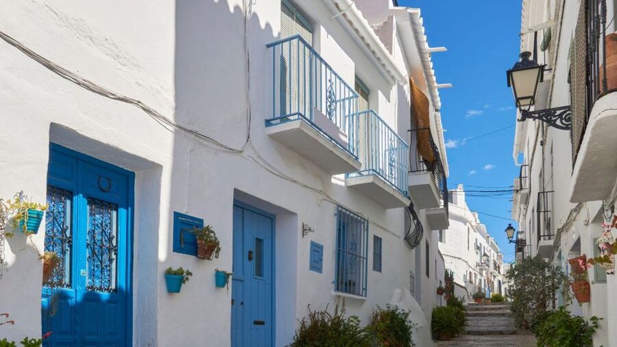 Malaga: Frigiliana & Nerja Tour with Local Product Tastings - From Malaga To Axarquia: Why This Day Trip Works