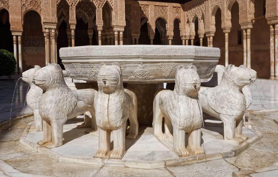 Malaga: Granada Day Trip with Alhambra, Palaces and Gardens - Timing and free time: what the fixed schedule really means