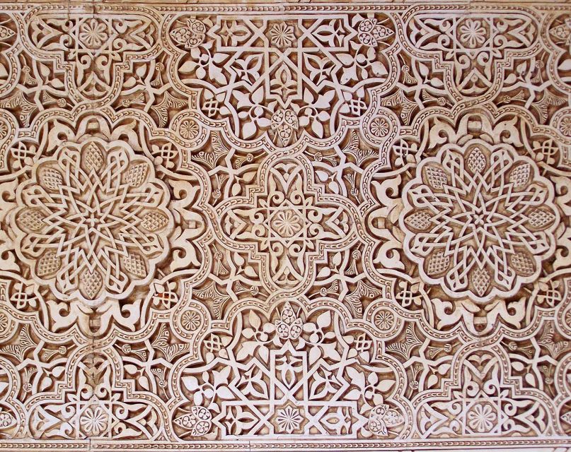 Malaga: Granada Day Trip with Alhambra, Palaces and Gardens - What to bring (and what not to bring) for an Alhambra day