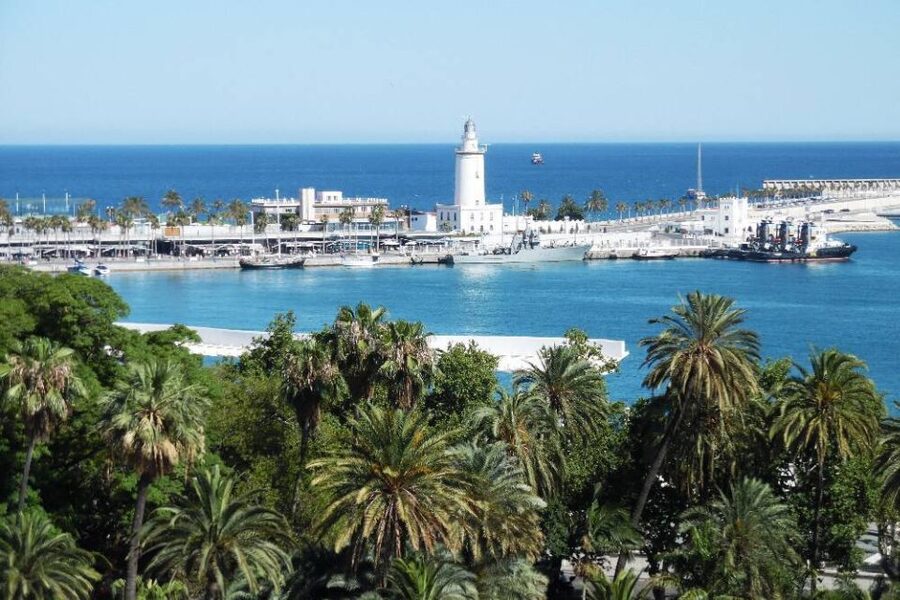 Malaga: Guided E-Bike Tour - Mítico Balneario stop: optional comfort (but plan for food separately)
