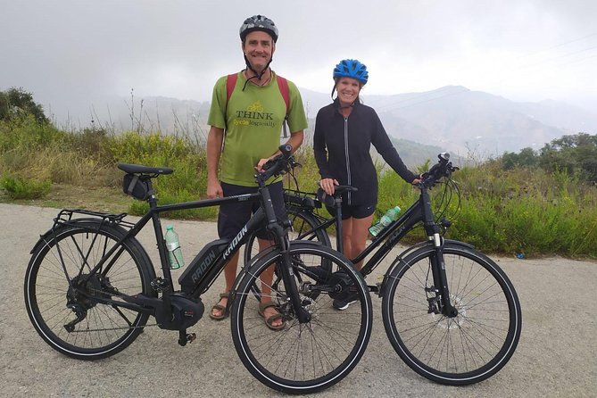 Malaga Highest Peak E-Bike Tour: White Village Olias and El Palo - See the city too: stadium, lake, and botanical garden