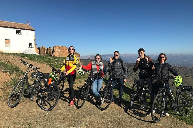 Malaga Highest Peak E-Bike Tour: White Village Olias and El Palo - How hard is the uphill? Plan for real climbing, but paced well