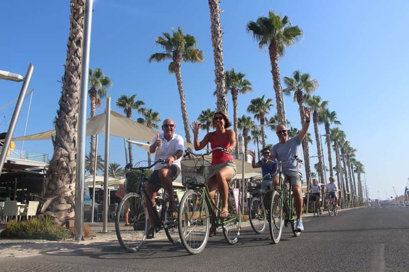 Malaga La Bella Coast Bike Tour - Málaga La Bella Coast Bike Tour: the 2.5-hour coast shortcut
