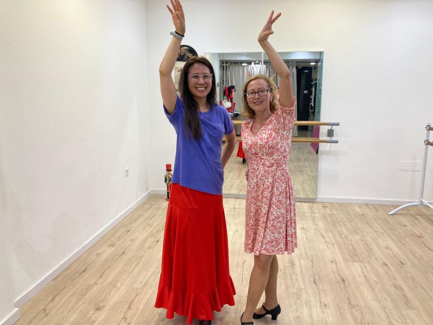 Málaga: Learn to dance flamenco rumba in 45 minutes - Flamenco Rumba in Málaga: Why This Class Clicks