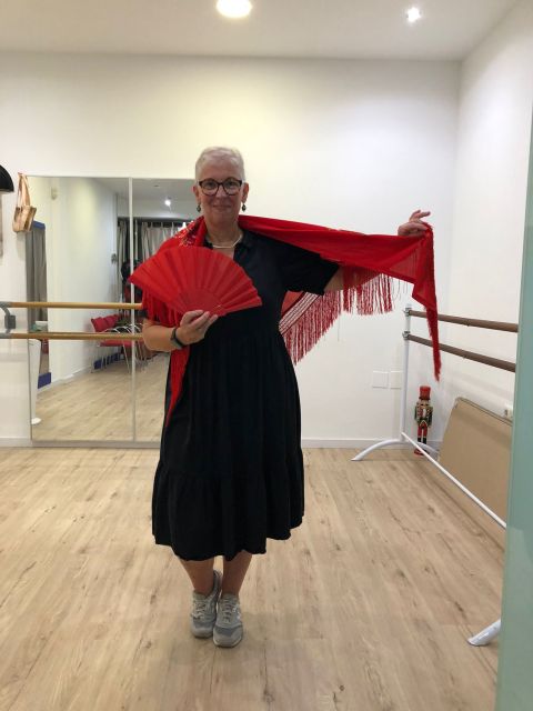 Málaga: Learn to dance flamenco rumba in 45 minutes - Location Near Plaza de la Constitución: Easy If You Know the Trick