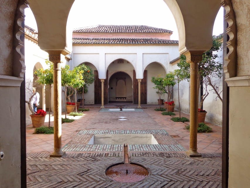 Malaga: long highlights tour with skip-line-tickets - Picasso Museum: More Than Skip-Line, Less Than Confusing