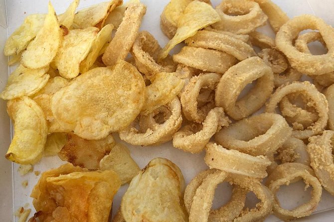 Malaga Market Food Tour: Tapas, Drinks, and Local Flavors - Stop 1: Your First Tastings in the Streets of 29005