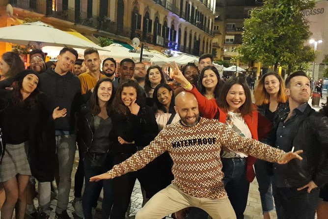 Malaga Nightlife Pub Crawl Tour with Drinks and Clubs Entry - A 10:15 pm bar hop with club entry in Málaga