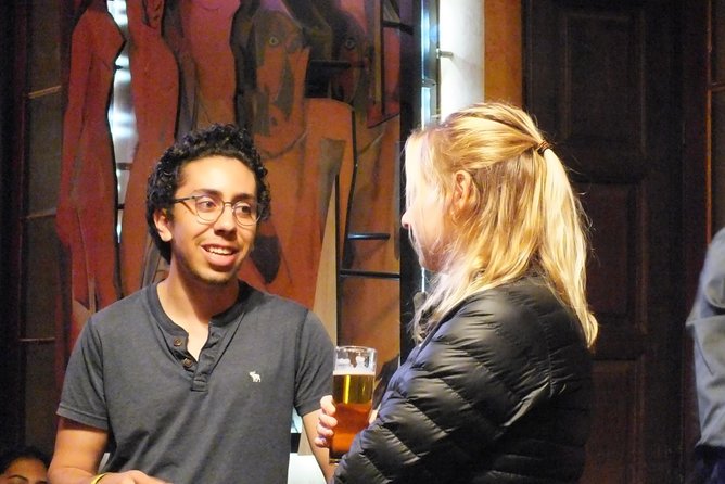 Malaga Nightlife Pub Crawl Tour with Drinks and Clubs Entry - Who should book this Málaga pub crawl?