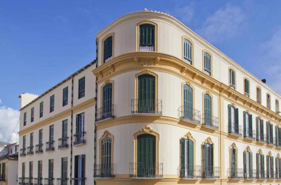 Málaga: Picasso Birthplace Museum Ticket & City Audio Guide - Don’t miss the Church of Santiago connection on the audio route