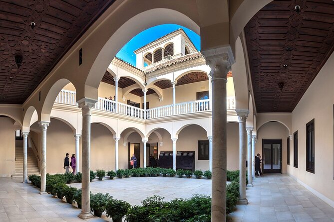 Malaga: Picasso Museum Small Group Art Expert Guide - Courtyard intro, security, then Picasso’s evolution