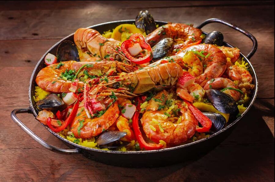 Malaga: PREMIUM TAPAS TOUR Paella, Tapas, Winery & Flamenco - Starting at Alameda Principal and getting your bearings fast
