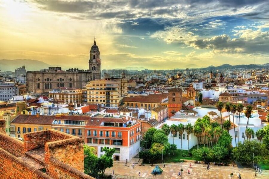 Malaga: Private custom Walking tour with a local guide - The core experience: guided walking that actually helps you see