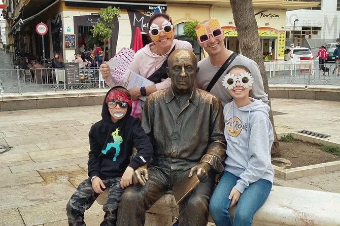 Málaga: Private Sightseeing Treasure Hunt - Treasure Hunt Format: GPS Missions Instead of Lecture Mode