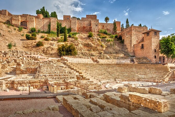 Malaga Private Tour: Alcazaba, Market, Catedral & Picasso - Calle Larios and Plaza de la Marina: your day starts with easy direction