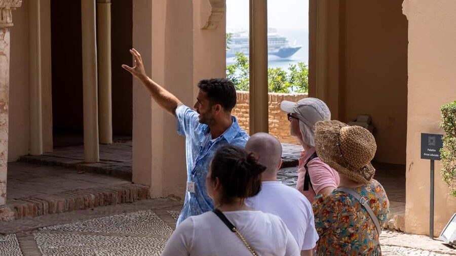 Málaga Private Walking Tour, Roman Theater, and Alcazaba with Tickets - Key Points to Know Before You Go