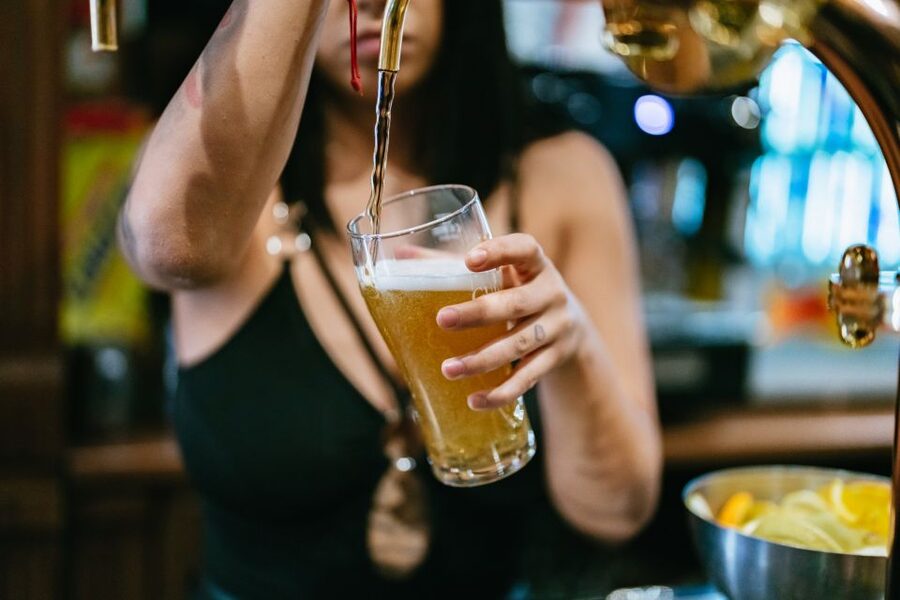 Malaga: Pubs and Clubs Crawl - What the $18 Ticket Covers: Drinks, Guide, and Club Fees