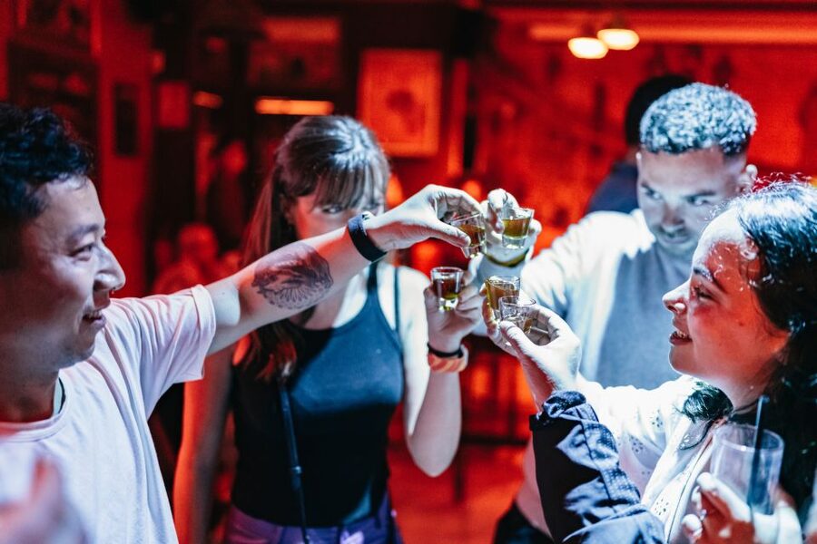 Malaga: Pubs and Clubs Crawl - Should You Book It for Your Malaga Night Out?