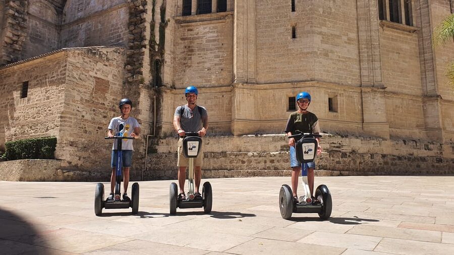Malaga segway: Panoramic tour of Gibralfaro - Meeting at QQ Bikes (Muelle Uno) and Getting the Hang Fast
