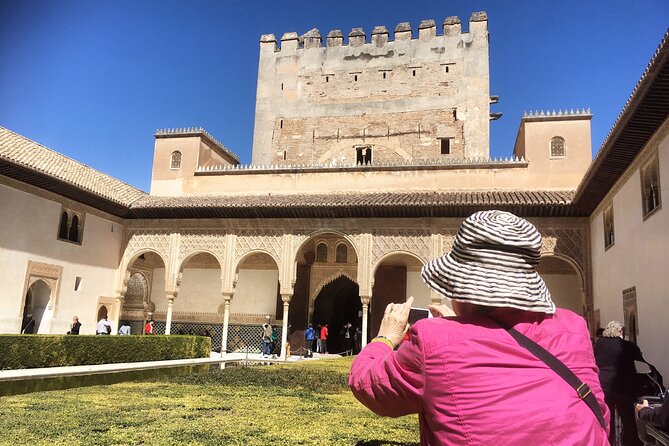 Malaga Shore Excursion:Skip-the-Line Alhambra, Generalife Gardens - Practical comfort tips for Alhambra day from a cruise