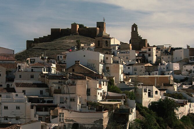 Málaga Small‑Group Wine Tour – Álora Castle Views & 4 Tastings - Town Stroll, Mirador de Pepe Rosas, Museum, and Church Moments